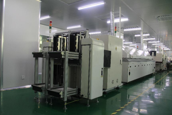 4008云顶集团集团PCB板加工车间 PCB板加工车间